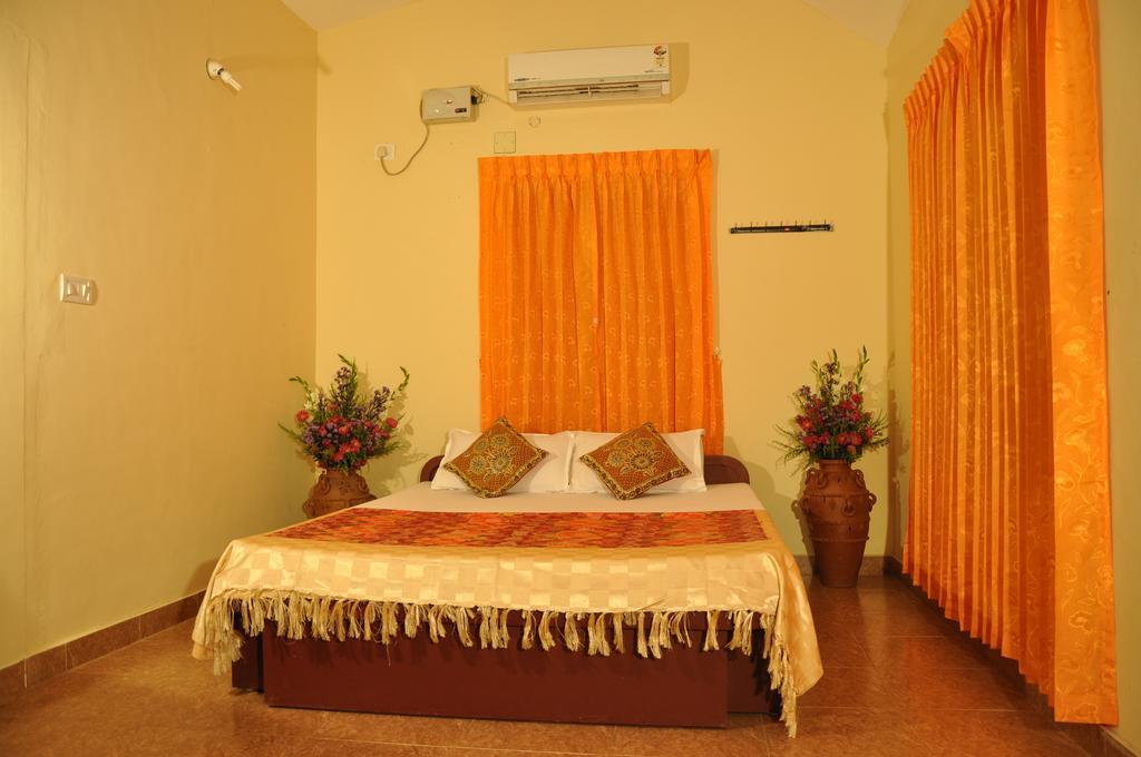 Sea Star Beach Homes Cherai Beach Room photo